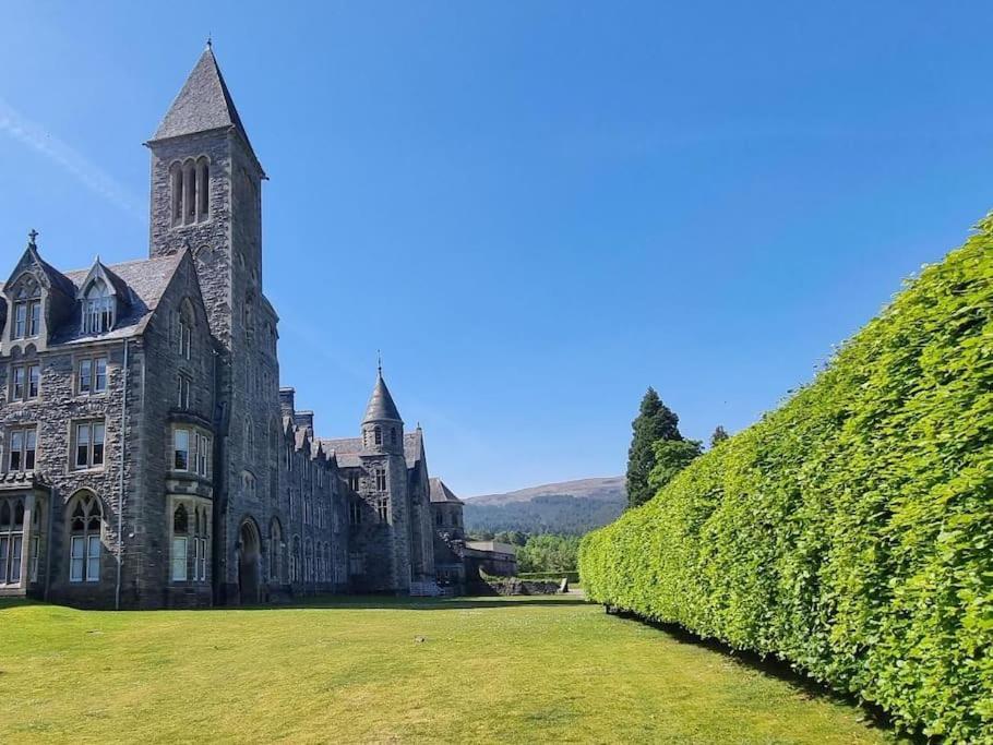 Loch Ness - Luxury Highland Retreat In Scotland Appartement Fort Augustus Buitenkant foto