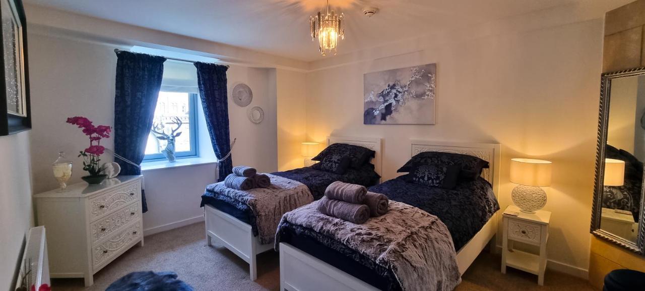 Loch Ness - Luxury Highland Retreat In Scotland Appartement Fort Augustus Buitenkant foto